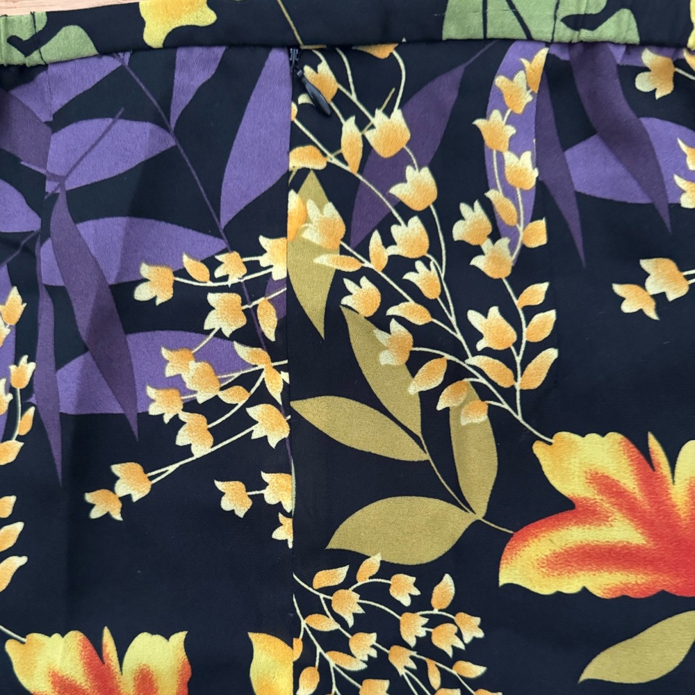 Vintage Floral & Black Skirt - Picture 3 of 7